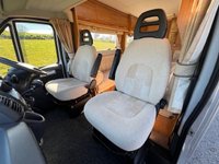 USED 2006 06 AUTOCRUISE PIONEER Renoir 