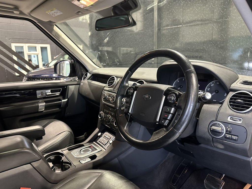 USED 2016 16 LAND ROVER DISCOVERY 4 3.0 SD V6 Landmark SUV 5dr Diesel Auto 4WD Euro 6 (s/s) (256 bhp) TOW BAR | 1 YEAR WARRANTY