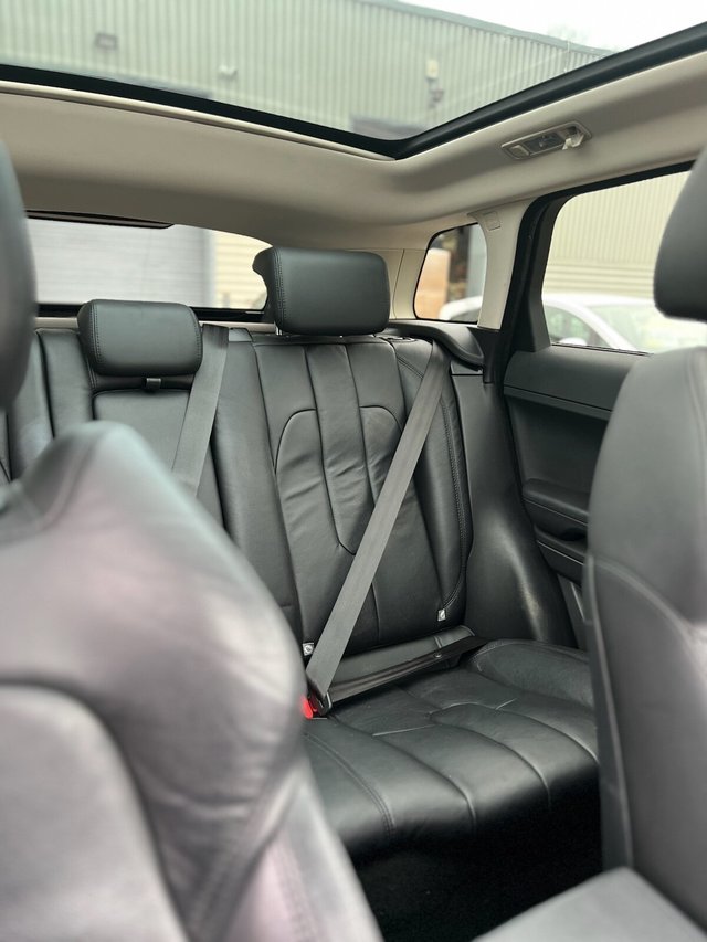 View our LAND ROVER RANGE ROVER EVOQUE