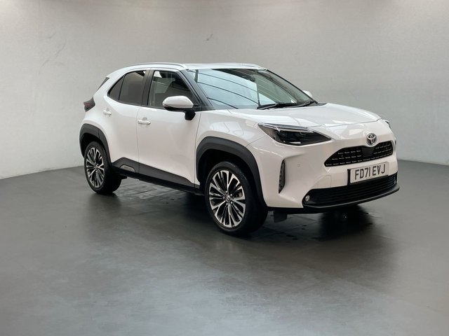 USED 2022 71 Toyota Yaris Cross 1.5 Vvt-H Excel Suv 5dr Petrol Hybrid E-Cvt Euro 6 (s/S) (116 Ps) - Heated Seats + Parking Camera