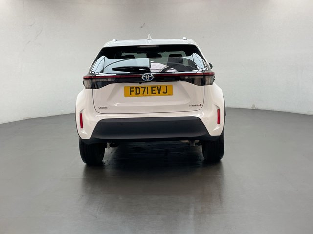 USED 2022 71 Toyota Yaris Cross 1.5 Vvt-H Excel Suv 5dr Petrol Hybrid E-Cvt Euro 6 (s/S) (116 Ps) - Heated Seats + Parking Camera
