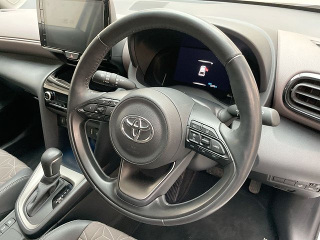 USED 2022 71 Toyota Yaris Cross 1.5 Vvt-H Excel Suv 5dr Petrol Hybrid E-Cvt Euro 6 (s/S) (116 Ps) - Heated Seats + Parking Camera
