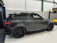 USED 2017 17 LAND ROVER RANGE ROVER SPORT 3.0 SD V6 HSE SUV 5dr Diesel Auto 4WD Euro 6 (s/s) (306 ps) Full Service History | Rear Camera
