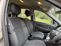 USED 2009 59 RENAULT SCENIC 1.5 dCi Dynamique MPV 5dr Diesel Manual Euro 4 (106 ps) 