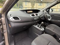 USED 2009 59 RENAULT SCENIC 1.5 dCi Dynamique MPV 5dr Diesel Manual Euro 4 (106 ps) 