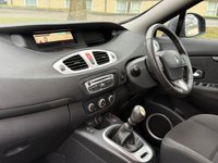 USED 2009 59 RENAULT SCENIC 1.5 dCi Dynamique MPV 5dr Diesel Manual Euro 4 (106 ps) 