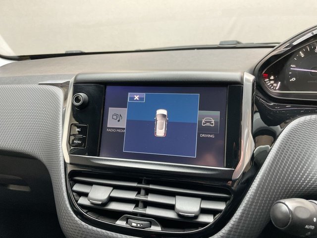 USED 2017 67 Peugeot 2008 1.6 Bluehdi Allure Suv 5dr Diesel Manual Euro 6 (s/S) (120 Ps) 17in Alloy Wheels + Cruise Control