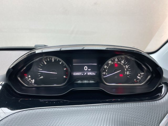 USED 2017 67 Peugeot 2008 1.6 Bluehdi Allure Suv 5dr Diesel Manual Euro 6 (s/S) (120 Ps) 17in Alloy Wheels + Cruise Control
