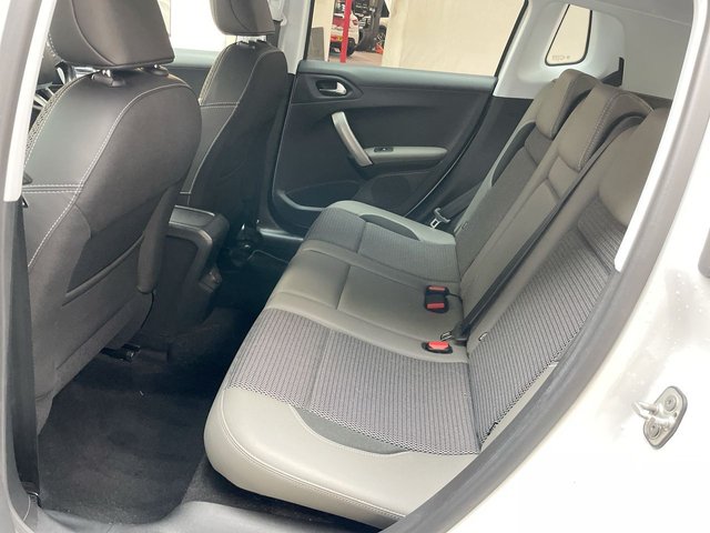 USED 2017 67 Peugeot 2008 1.6 Bluehdi Allure Suv 5dr Diesel Manual Euro 6 (s/S) (120 Ps) 17in Alloy Wheels + Cruise Control