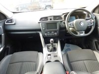 USED 2015 65 RENAULT KADJAR 1.6 dCi Signature Nav SUV 5dr Diesel Manual Euro 6 (s/s) (130 ps) www.suffolkcarcentre.co.uk - Located at Reydon