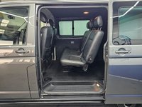 USED 2017 67 VOLKSWAGEN TRANSPORTER 2.0 BiTDI T30 BlueMotion Tech Highline Crew Van Double Cab 5dr Diesel DSG FWD SWB Euro 6 (s/s) (204 ps) Parking Sensors, DAB Radio, Car-Net
