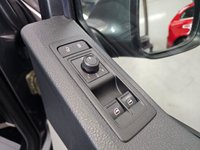 USED 2017 67 VOLKSWAGEN TRANSPORTER 2.0 BiTDI T30 BlueMotion Tech Highline Crew Van Double Cab 5dr Diesel DSG FWD SWB Euro 6 (s/s) (204 ps) Parking Sensors, DAB Radio, Car-Net