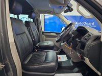 USED 2017 67 VOLKSWAGEN TRANSPORTER 2.0 BiTDI T30 BlueMotion Tech Highline Crew Van Double Cab 5dr Diesel DSG FWD SWB Euro 6 (s/s) (204 ps) Parking Sensors, DAB Radio, Car-Net