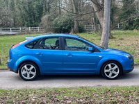 USED 2007 57 FORD FOCUS 1.6 Zetec Climate Hatchback 5dr Petrol Manual (161 g/km, 99 bhp) 