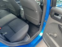 USED 2007 57 FORD FOCUS 1.6 Zetec Climate Hatchback 5dr Petrol Manual (161 g/km, 99 bhp) 