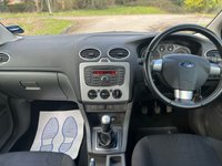 USED 2007 57 FORD FOCUS 1.6 Zetec Climate Hatchback 5dr Petrol Manual (161 g/km, 99 bhp) 