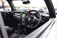 USED 2017 T MINI HATCH 2.0 John Cooper Works Hatchback 3dr Petrol Auto Euro 6 (s/s) (231 ps) HUD / H&K / MEDIA XL / CHILI