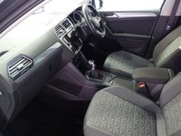 USED 2022 72 VOLKSWAGEN TIGUAN 2.0 TDI Life SUV 5dr Diesel DSG Euro 6 (s/s) (150 ps) SAT NAV CRUISEAPPLE CARPLAY PARK SENSORS