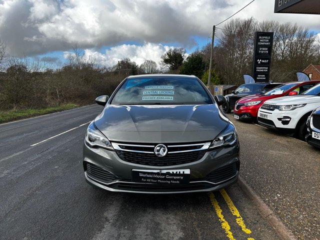2019 VAUXHALL ASTRA - Photo 2