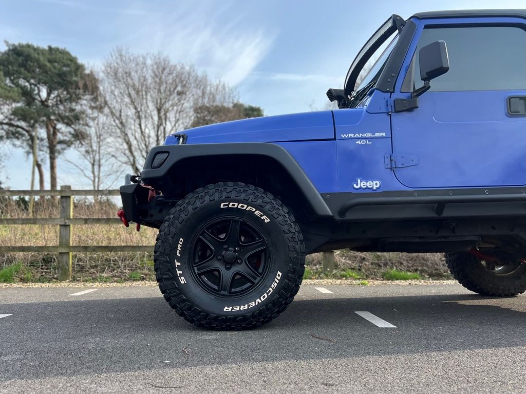 USED 1999 V JEEP WRANGLER 4.0 SPORT Petrol // Manual // 4x4 // (302 g/km, 174 bhp) // px swap 
