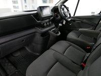 USED 2022 72 RENAULT TRAFIC 30 2.0 BLUEDCI 150 BHP LONG SPORT EDITION ( SAT NAV ) SAT NAV | 150 BHP | LONG WHEELBASE | SPORT