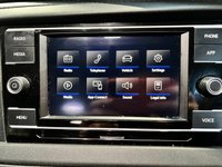 USED 2020 70 VOLKSWAGEN TRANSPORTER SHUTTLE 2.0 TDI SE Minibus Double Cab 5dr Diesel DSG SWB Euro 6 (s/s) (150 ps) 