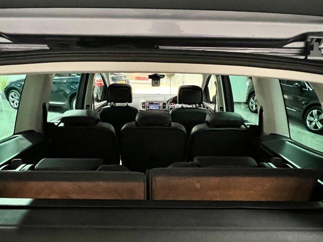 View our SEAT ALHAMBRA