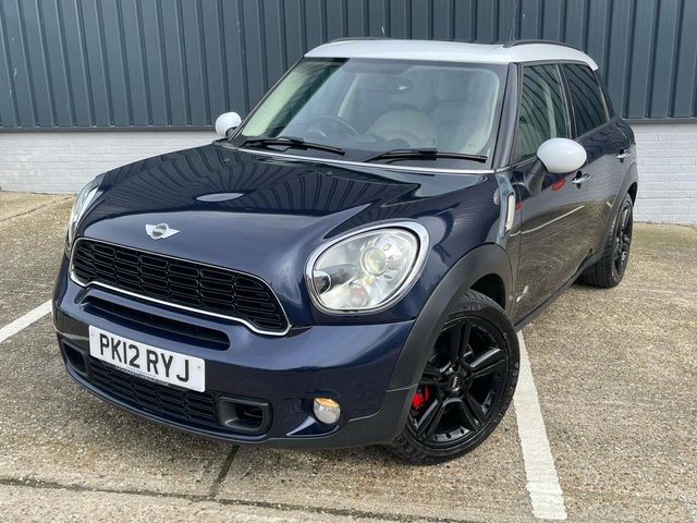 View our MINI COUNTRYMAN