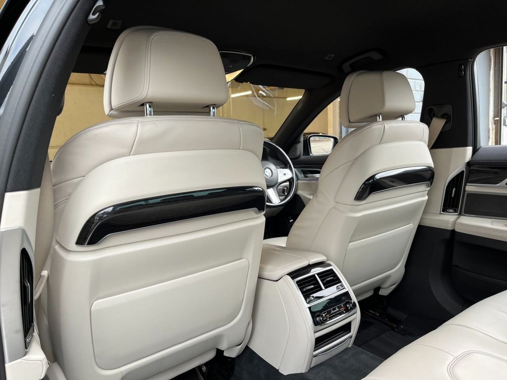 USED 2021 71 BMW 7 SERIES 3.0 730d MHT M Sport Saloon 4dr Diesel Hybrid Auto Euro 6 (s/s) (286 ps) 