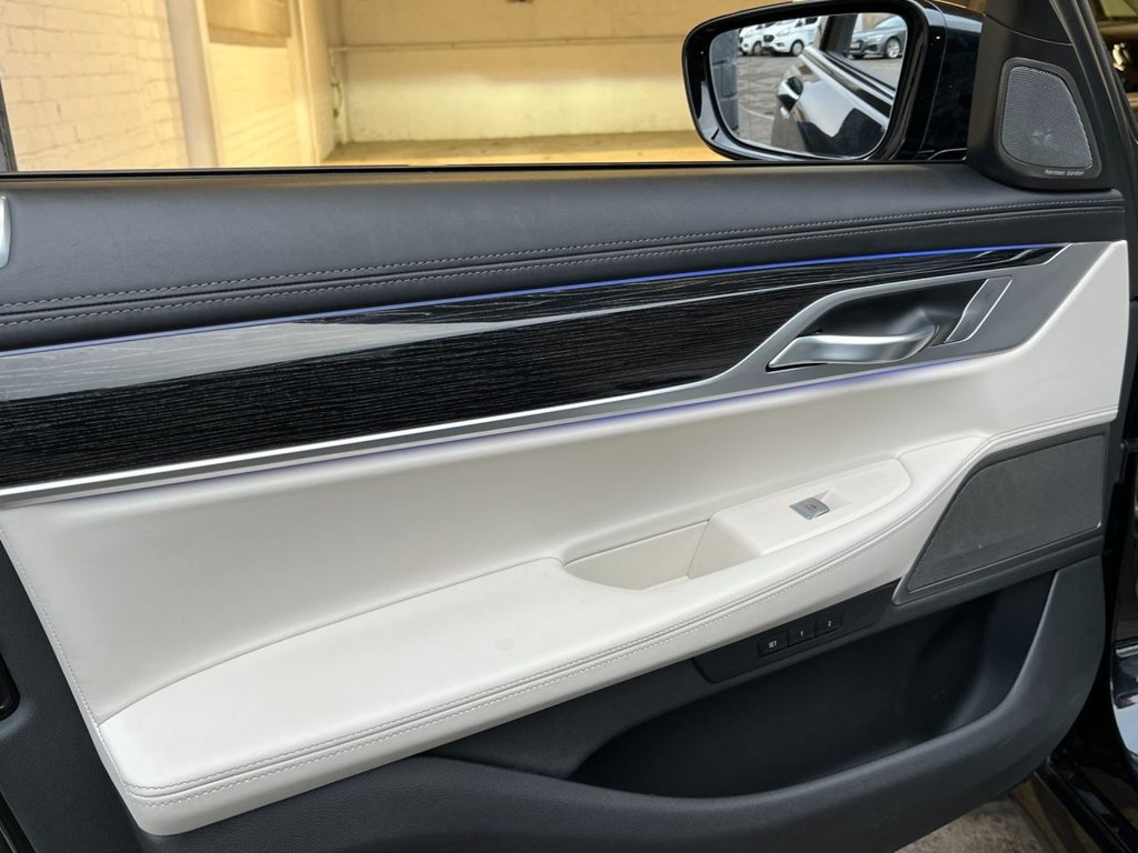USED 2021 71 BMW 7 SERIES 3.0 730d MHT M Sport Saloon 4dr Diesel Hybrid Auto Euro 6 (s/s) (286 ps) 
