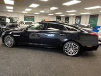 USED 2015 13 JAGUAR XJ 3.0d V6 Autobiography Saloon 4dr Diesel Auto Euro 6 (s/s) (LWB) (300 ps) UK DELIVERY FLAT FEE &pound;175 (SUBJECT TO DEAL) *OVER 100 IMAGES ON OUR WEBSITE*BESPOKE FINANCE ARRANGED*PART EXCHANGE WELCOME*ALL VEHICLES HPI CLEAR