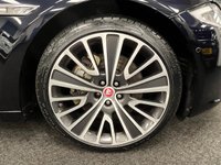 USED 2015 13 JAGUAR XJ 3.0d V6 Autobiography Saloon 4dr Diesel Auto Euro 6 (s/s) (LWB) (300 ps) UK DELIVERY FLAT FEE &pound;175 (SUBJECT TO DEAL) *OVER 100 IMAGES ON OUR WEBSITE*BESPOKE FINANCE ARRANGED*PART EXCHANGE WELCOME*ALL VEHICLES HPI CLEAR