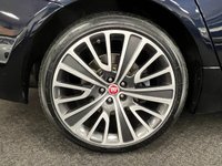 USED 2015 13 JAGUAR XJ 3.0d V6 Autobiography Saloon 4dr Diesel Auto Euro 6 (s/s) (LWB) (300 ps) UK DELIVERY FLAT FEE &pound;175 (SUBJECT TO DEAL) *OVER 100 IMAGES ON OUR WEBSITE*BESPOKE FINANCE ARRANGED*PART EXCHANGE WELCOME*ALL VEHICLES HPI CLEAR