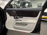 USED 2015 13 JAGUAR XJ 3.0d V6 Autobiography Saloon 4dr Diesel Auto Euro 6 (s/s) (LWB) (300 ps) UK DELIVERY FLAT FEE &pound;175 (SUBJECT TO DEAL) *OVER 100 IMAGES ON OUR WEBSITE*BESPOKE FINANCE ARRANGED*PART EXCHANGE WELCOME*ALL VEHICLES HPI CLEAR
