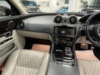 USED 2015 13 JAGUAR XJ 3.0d V6 Autobiography Saloon 4dr Diesel Auto Euro 6 (s/s) (LWB) (300 ps) UK DELIVERY FLAT FEE &pound;175 (SUBJECT TO DEAL) *OVER 100 IMAGES ON OUR WEBSITE*BESPOKE FINANCE ARRANGED*PART EXCHANGE WELCOME*ALL VEHICLES HPI CLEAR
