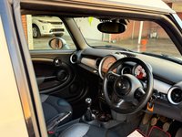 USED 2013 02 MINI CLUBVAN 1.6 Cooper D Car Derived Van 5dr Diesel Manual Euro 5 (s/s) (112 ps) Full service History