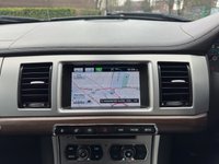 USED 2013 13 JAGUAR XF 2.2d Luxury Saloon 4dr Diesel Auto Euro 5 (s/s) (200 ps) 