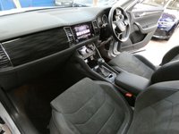 USED 2021 70 SKODA KODIAQ 2.0 TDI SE L SUV 5dr Diesel DSG Euro 6 (s/s) (7 Seat) (150 ps) 7 SEAT SAT NAV ANDROID APPLE CARPLAY PART LEATHER INTERIOR HEATED SEATS CRUISE CONTROL PARKING  SENSORS 1 OWNER SERVICE HISTORY WARRANTY