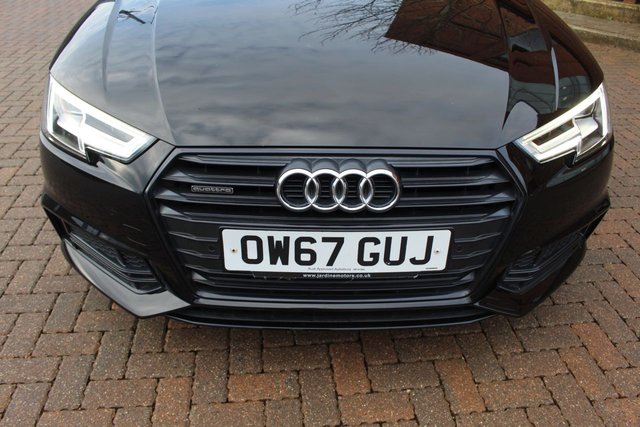 2017 AUDI A4 - Photo 9