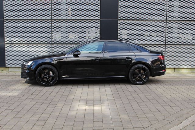 2017 AUDI A4 - Photo 10