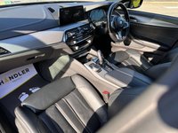 USED 2018 18 BMW 5 SERIES 3.0 530d M Sport Saloon 4dr Diesel Auto xDrive Euro 6 (s/s) (265 ps) SURROUND CAMS-HUD-DISPLAY KEY-FSH