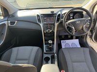 USED 2015 65 HYUNDAI I30 1.6 CRDi Blue Drive SE Nav Hatchback 5dr Diesel Manual Euro 6 (s/s) (110 ps) REAR CAMERA SATNAV 2 KEYS