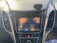USED 2015 65 HYUNDAI I30 1.6 CRDi Blue Drive SE Nav Hatchback 5dr Diesel Manual Euro 6 (s/s) (110 ps) REAR CAMERA SATNAV 2 KEYS
