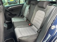 USED 2017 17 VOLKSWAGEN GOLF 2.0 TDI BlueMotion Tech R-Line Edition Hatchback 5dr Diesel Manual Euro 6 (s/s) (150 ps) 