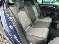 USED 2017 17 VOLKSWAGEN GOLF 2.0 TDI BlueMotion Tech R-Line Edition Hatchback 5dr Diesel Manual Euro 6 (s/s) (150 ps) 