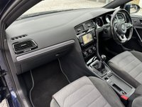 USED 2017 17 VOLKSWAGEN GOLF 2.0 TDI BlueMotion Tech R-Line Edition Hatchback 5dr Diesel Manual Euro 6 (s/s) (150 ps) 