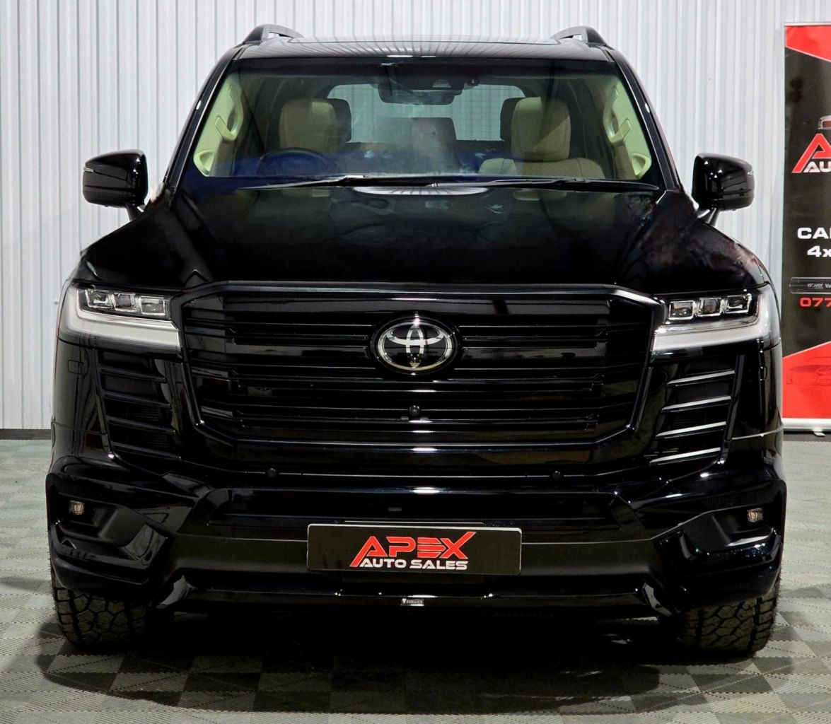 【？】 2024 Toyota Land Cruiser 300 ZX £98,000