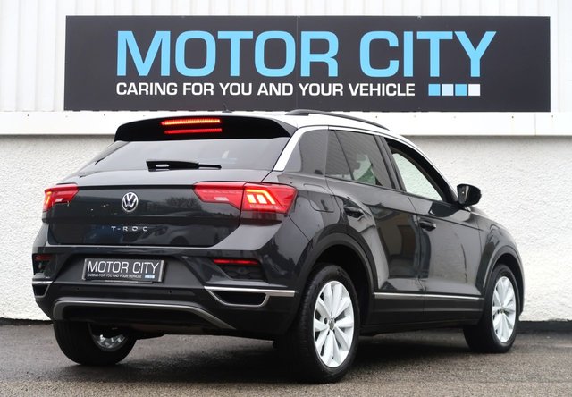 View our VOLKSWAGEN T-ROC