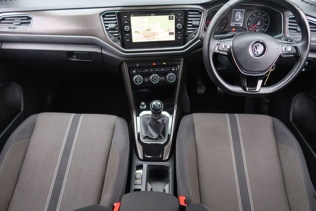 View our VOLKSWAGEN T-ROC