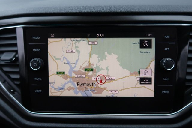 View our VOLKSWAGEN T-ROC